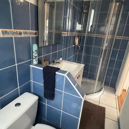 Appartement Calme, Lumineux Avec Balcon